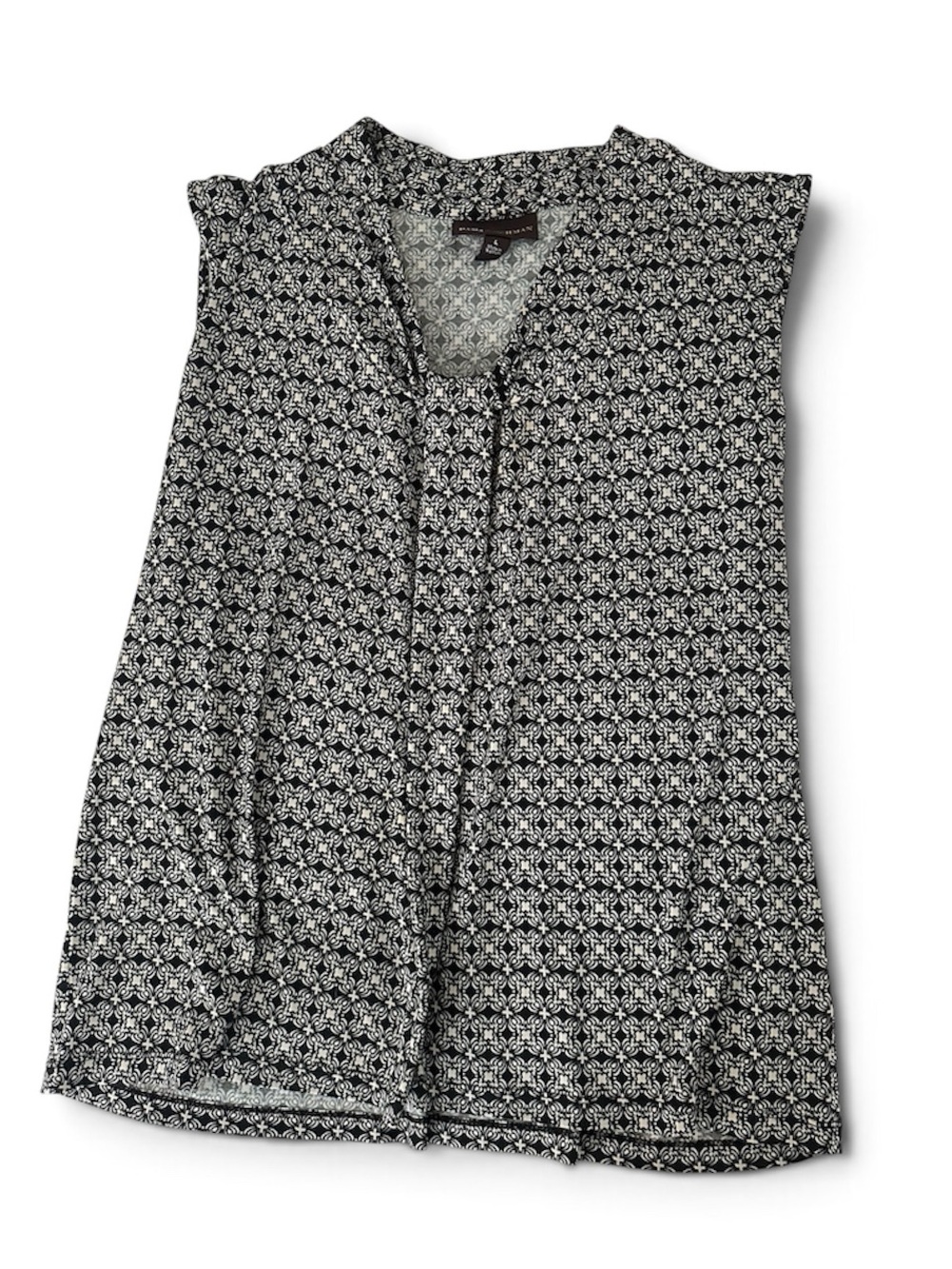 Dana Buchman Black & White Printed Sleeveless Blouse